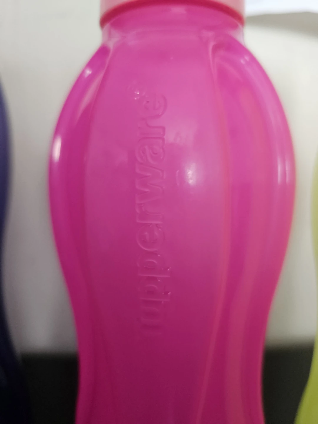 Tupperware Water Bottles - Set of 4 ( Bathurst and Finch) - photo 3