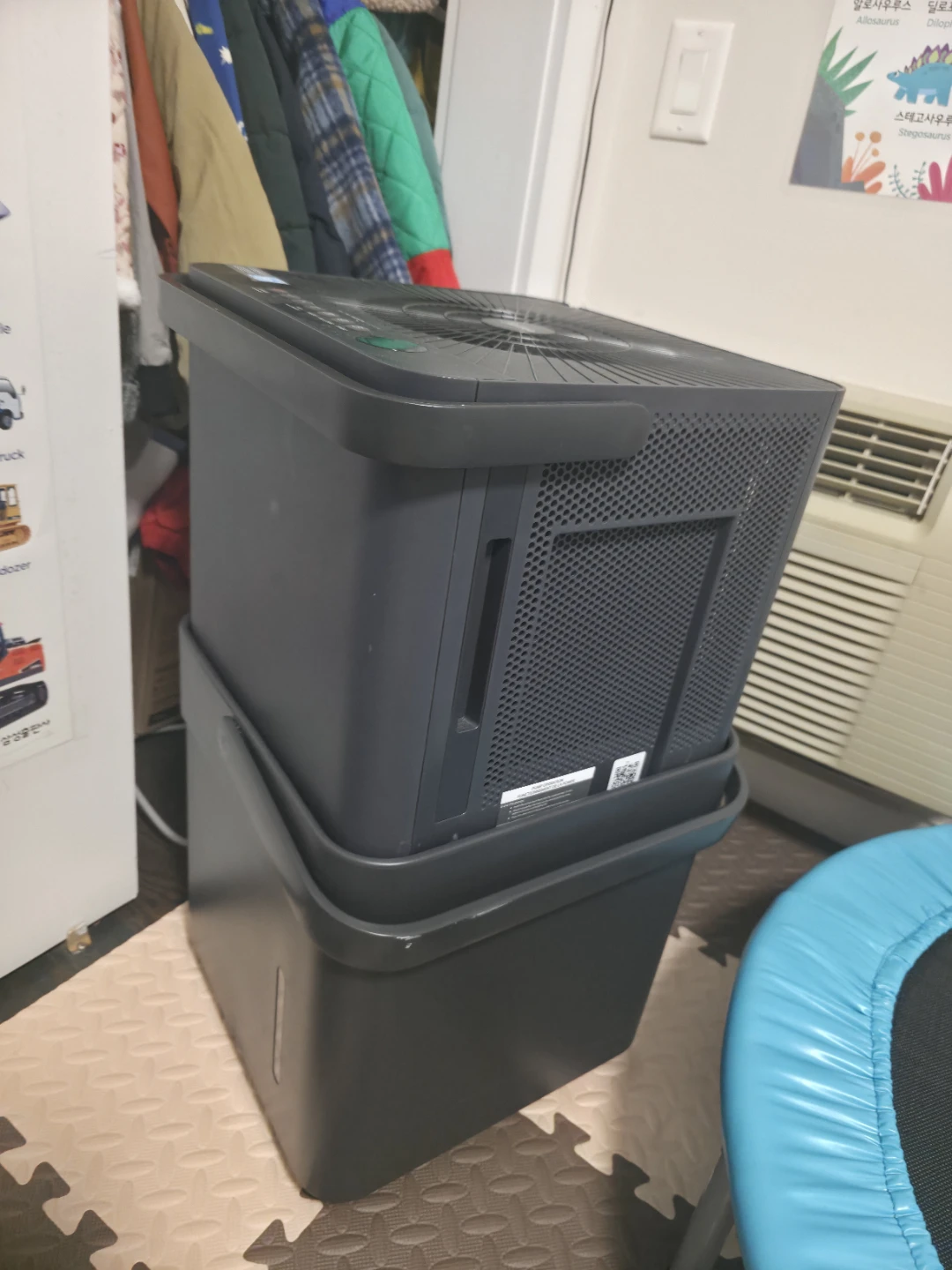 Midea Cube 35 Pint Dehumidifier - 3,500 Sq. Ft. - photo 2
