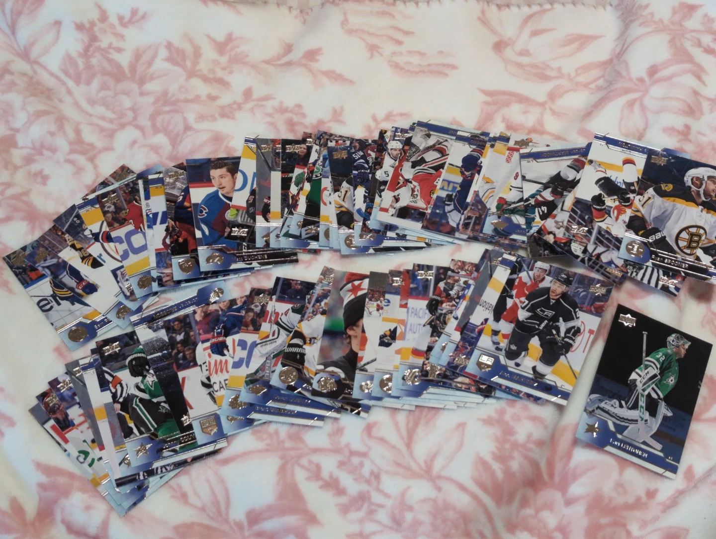 65 Hockey Cards