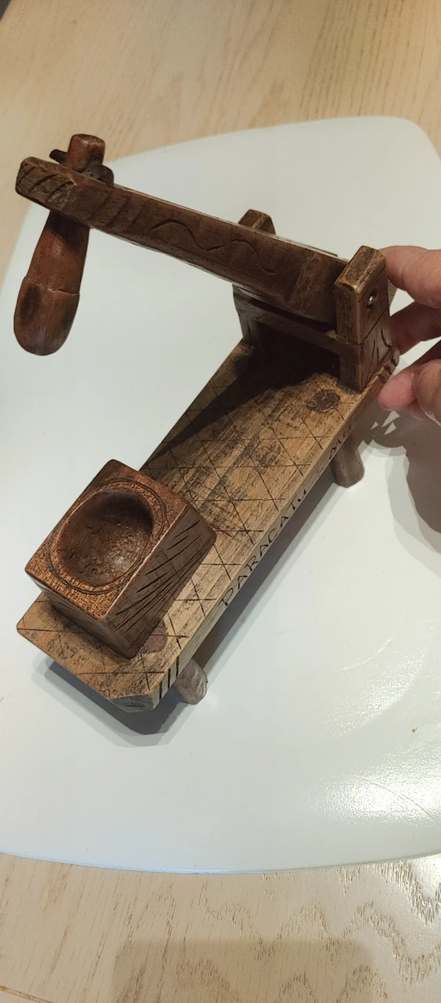 Hand-carved wooden press - photo 2