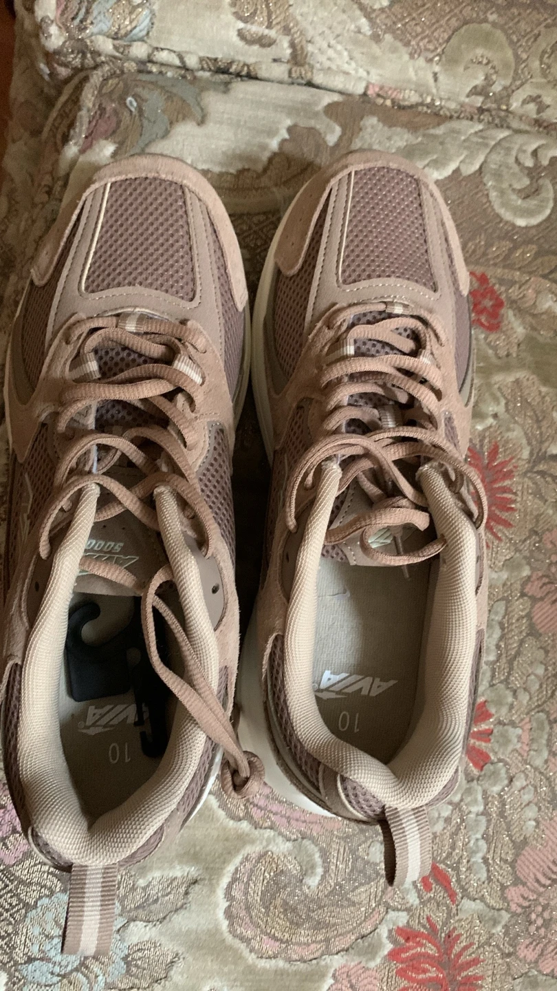 ⚽ Avia  new  men's Running Shoes - Size 10