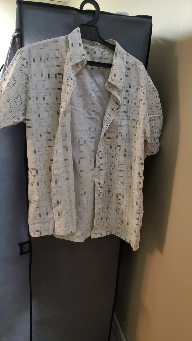 Short Sleeve Button-Up Shirt ⚽