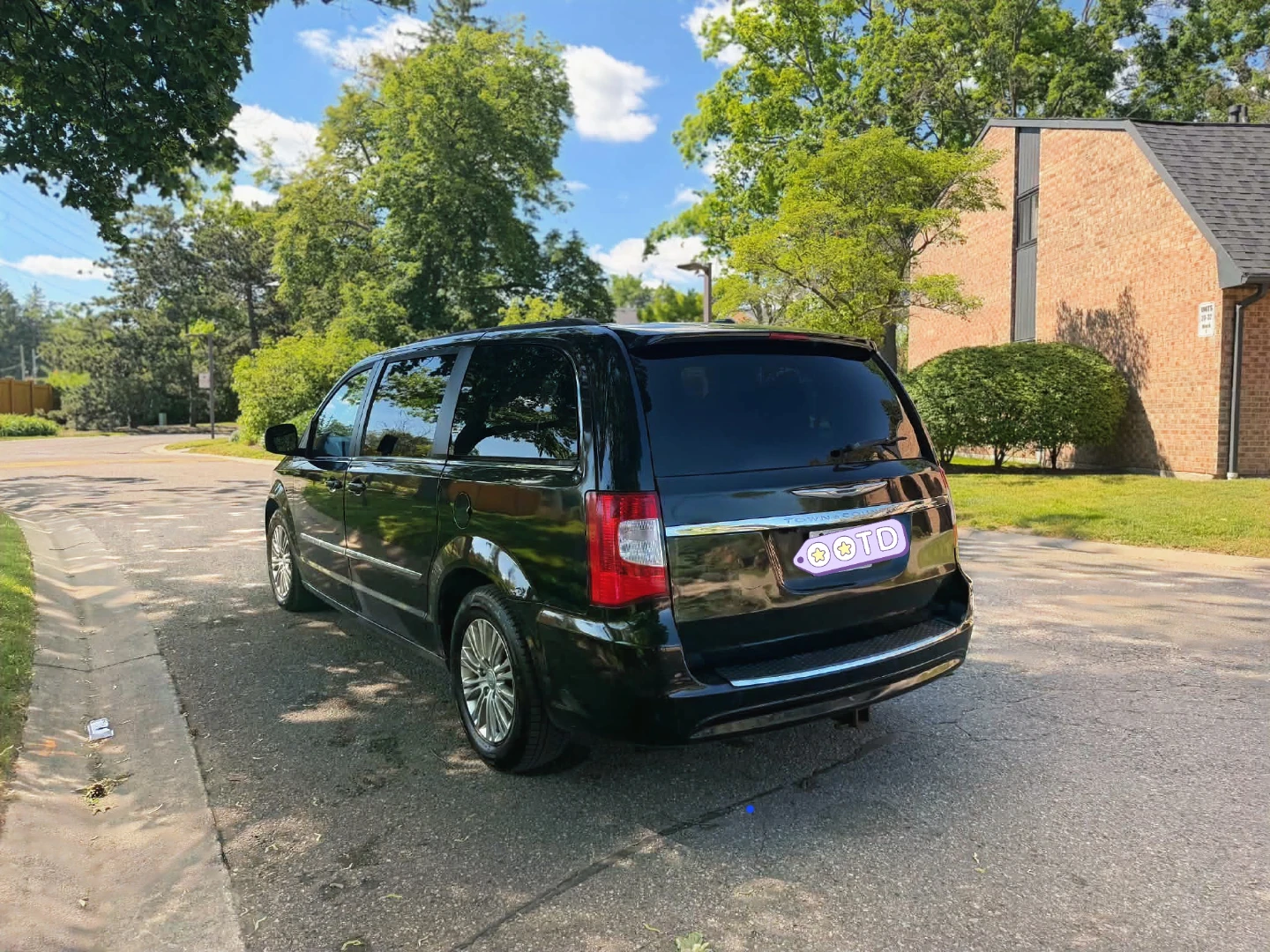 Chrysler Town & Country Van