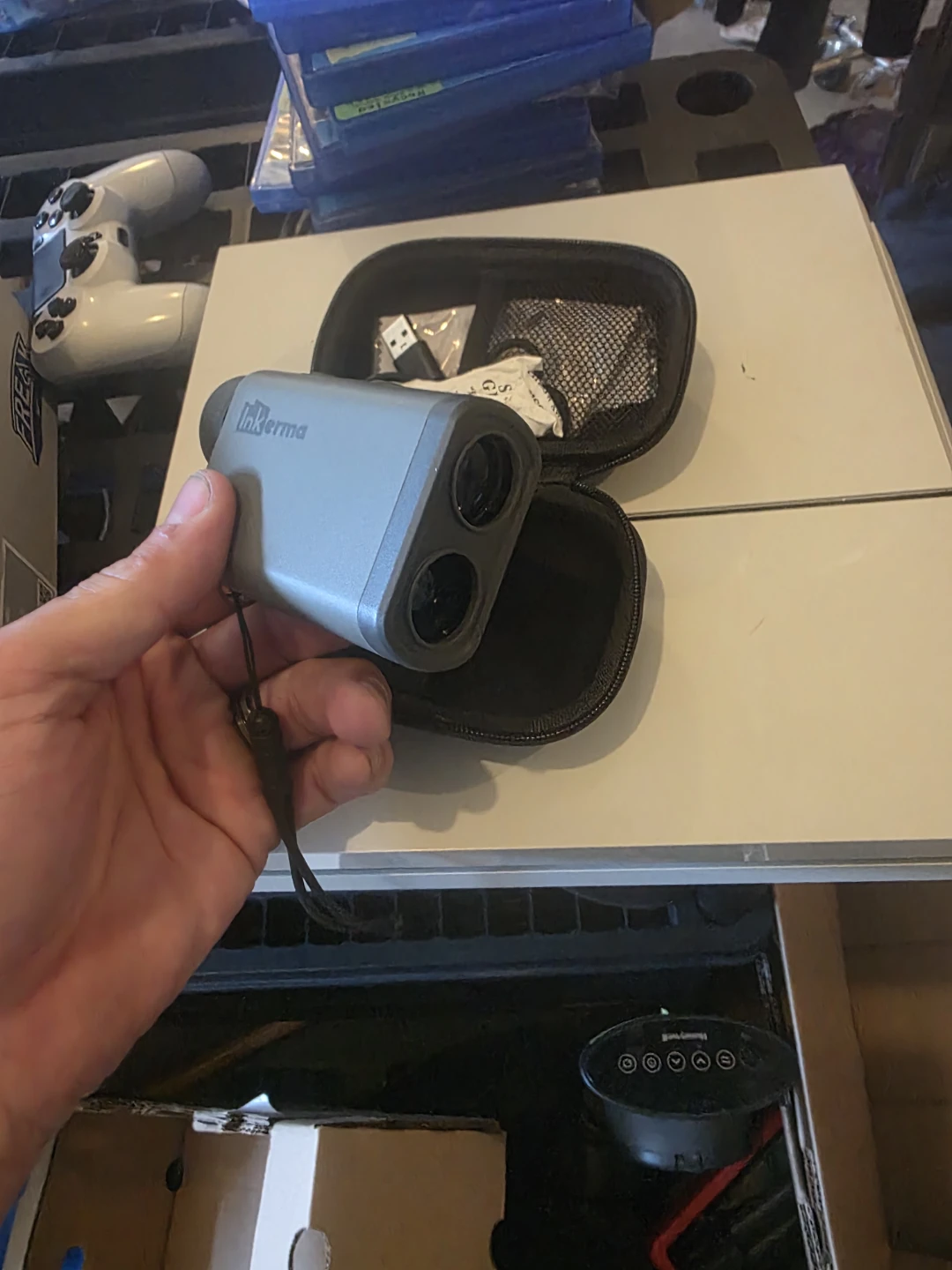 Inkema Rangefinder with Case and USB Cable - photo 4