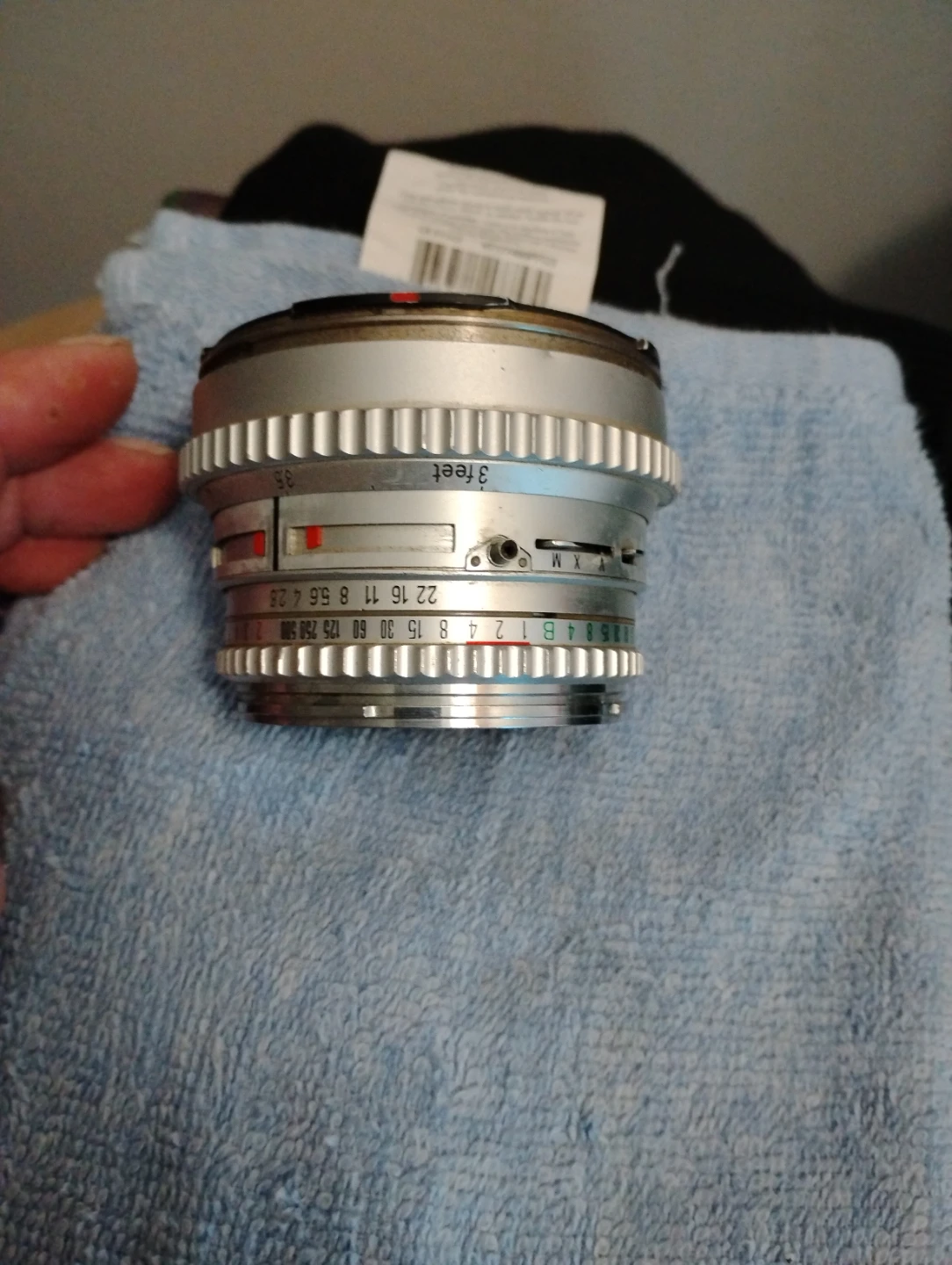 Carl Zeiss Planar T* 80mm f/2.8 Camera Lens - photo 2