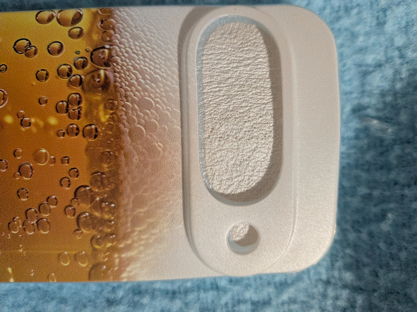 Phone ⚽ Free Case With Overflowing Beer  Design