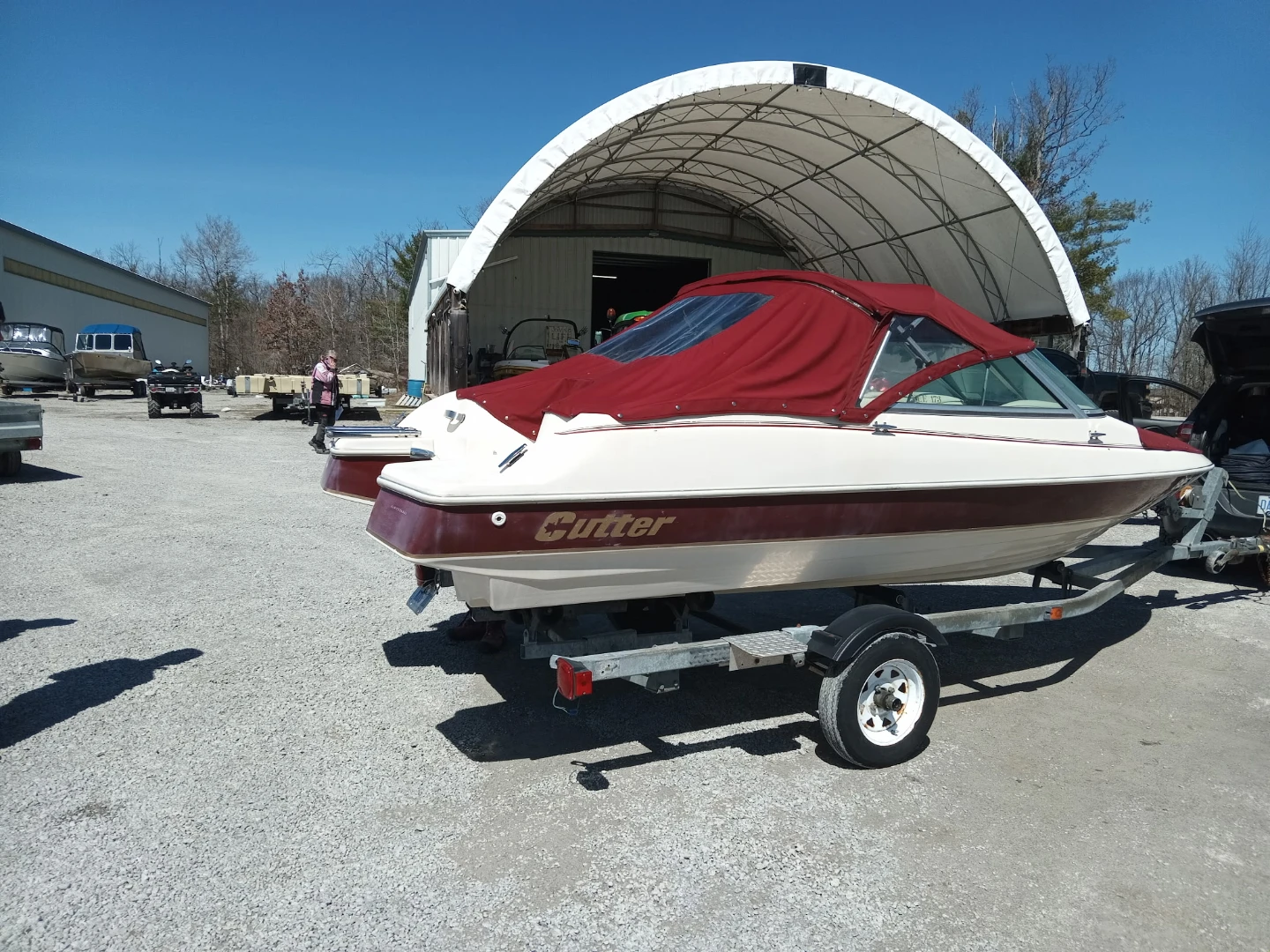 17 ft Cutter bowrider,  75 hp 2 stroke, runs great, - photo 2