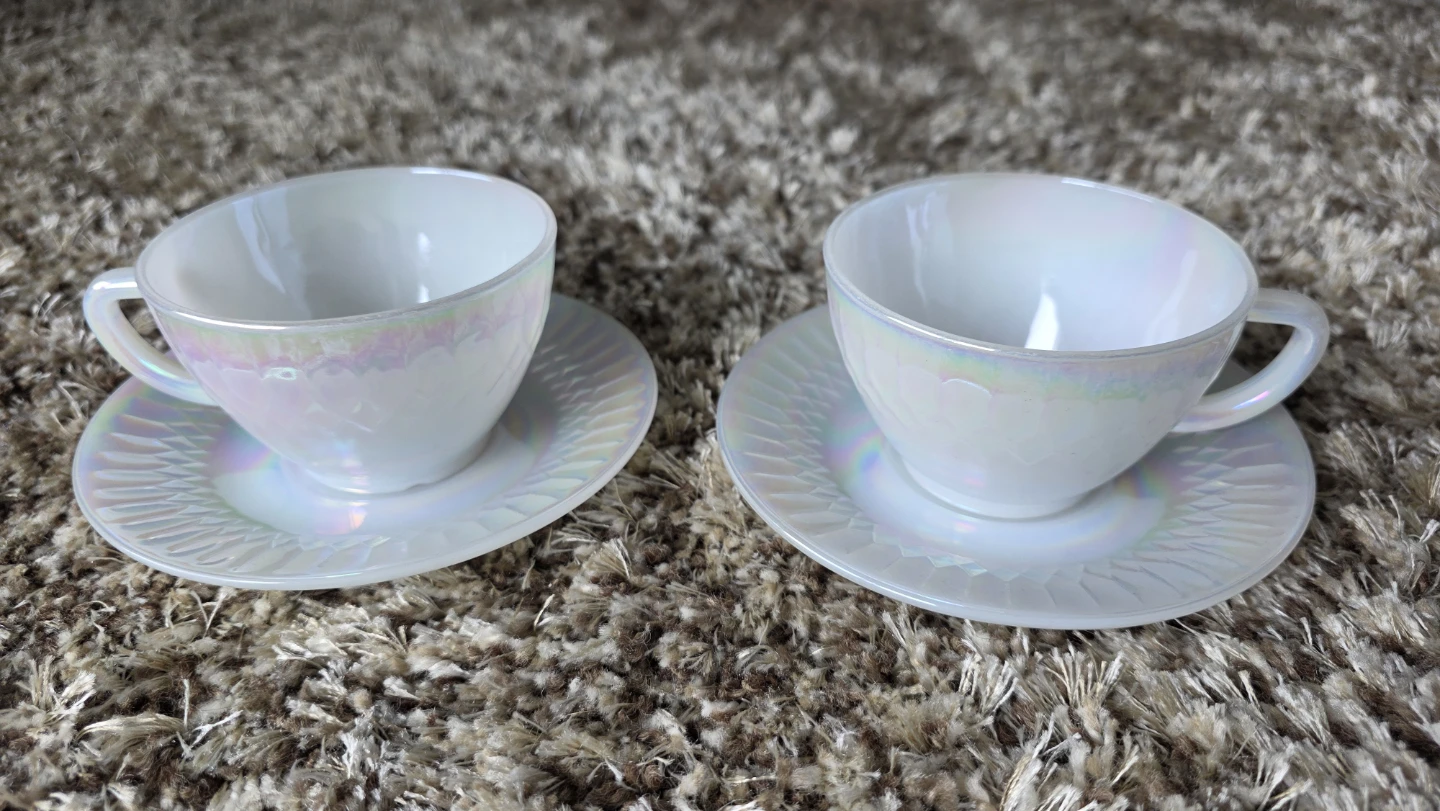 Vintage Federal moonglow tea cups and saucers