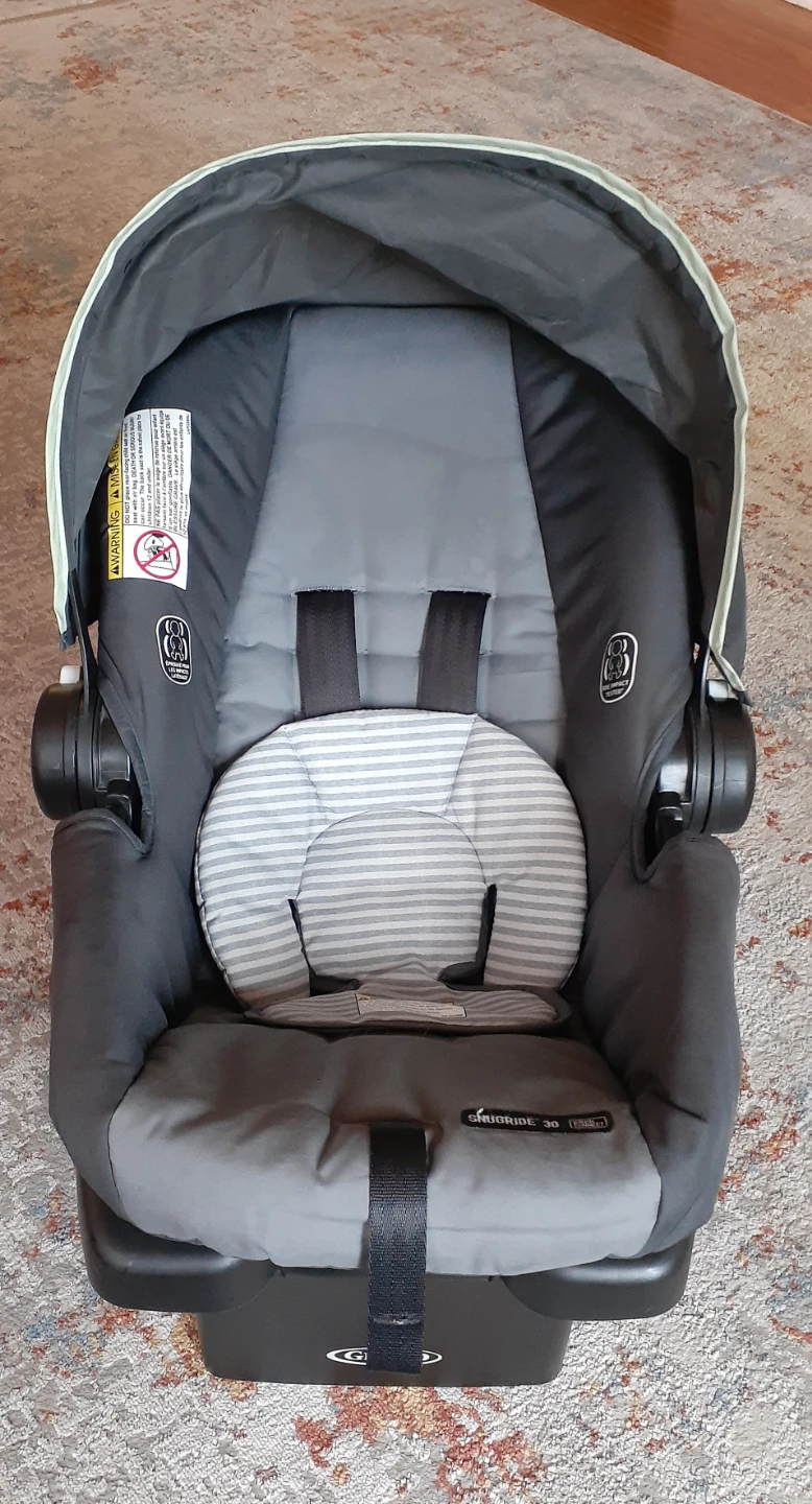 Graco SnugRide 30 Infant Car Seat