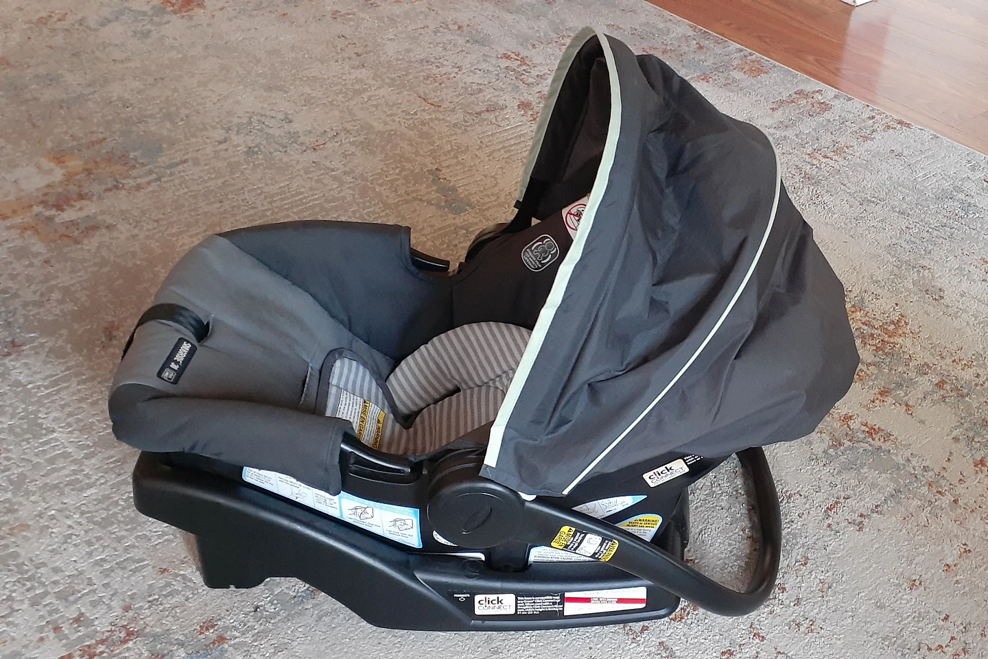 Graco SnugRide 30 Infant Car Seat - photo 2