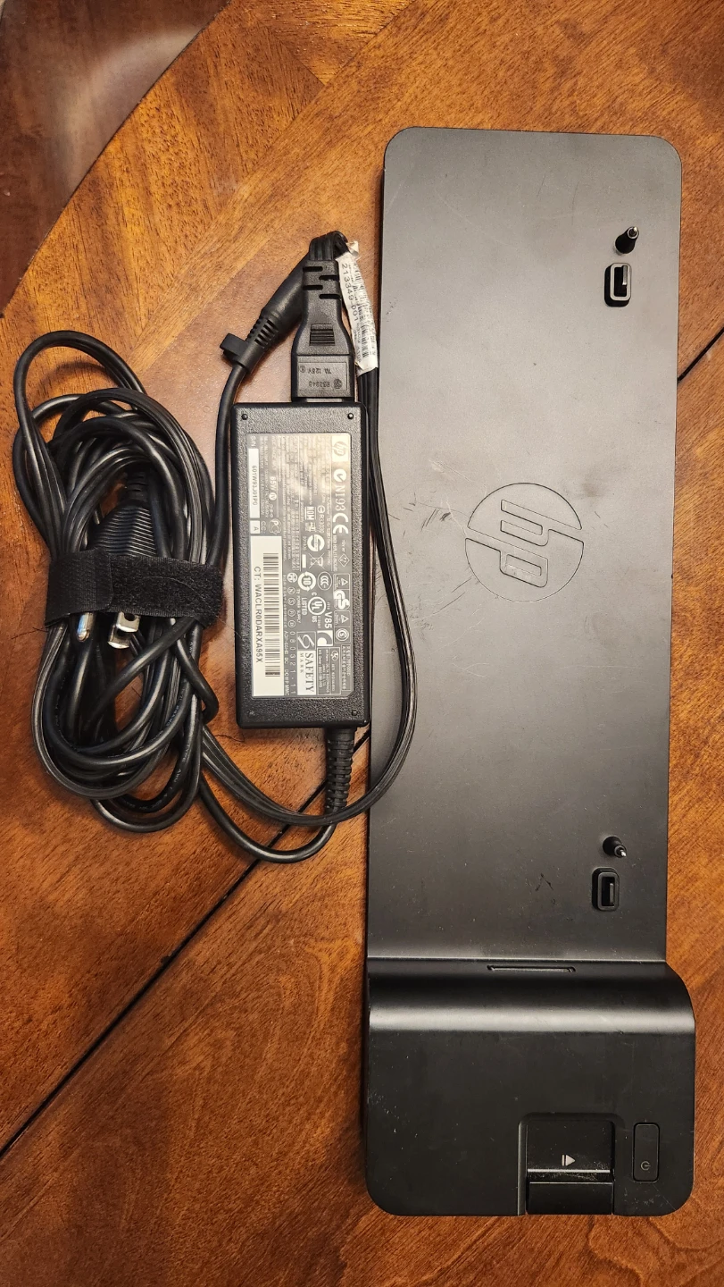 HP Docking Station with Power Adapter