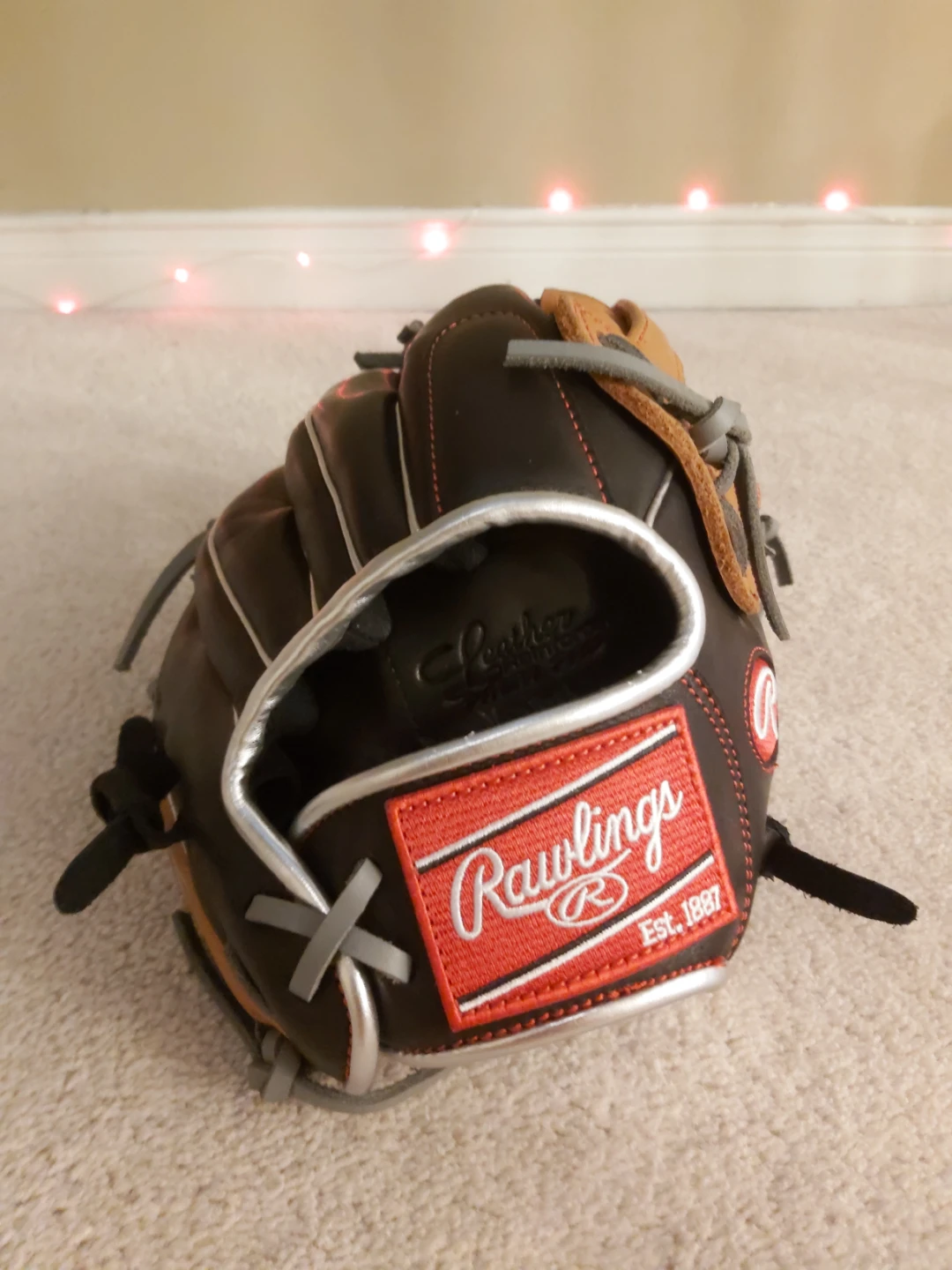 NEW RHT 12 inch Rawlings R9 Series Baseball Glove - photo 2