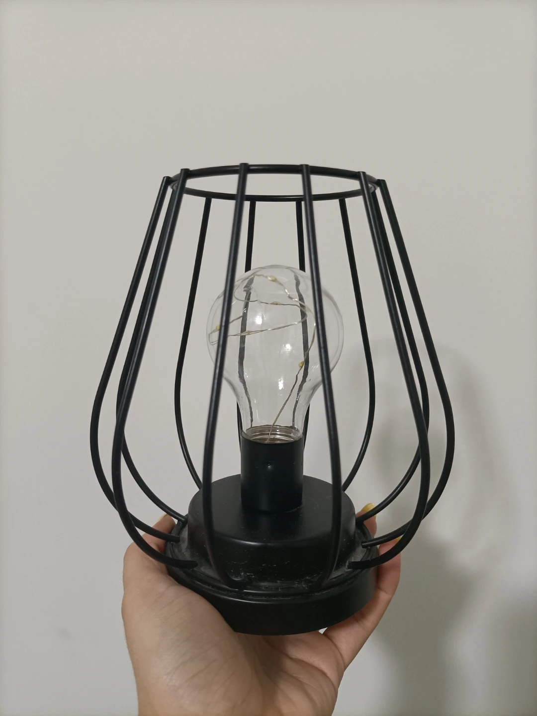 Black Metal Cage Light ⚽