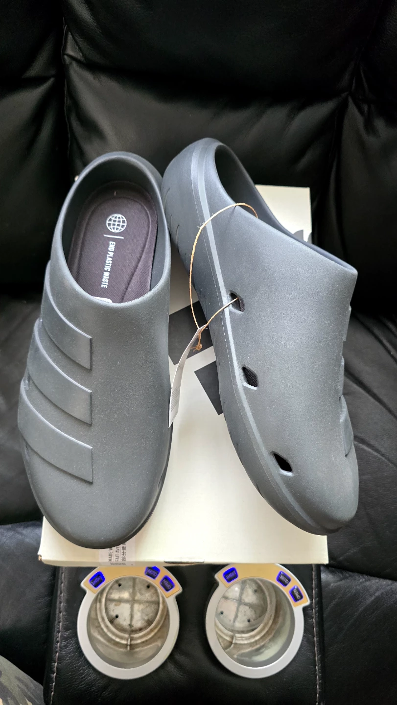 Brand new Adidas Adicane Clogs All Black in box $49 - photo 5