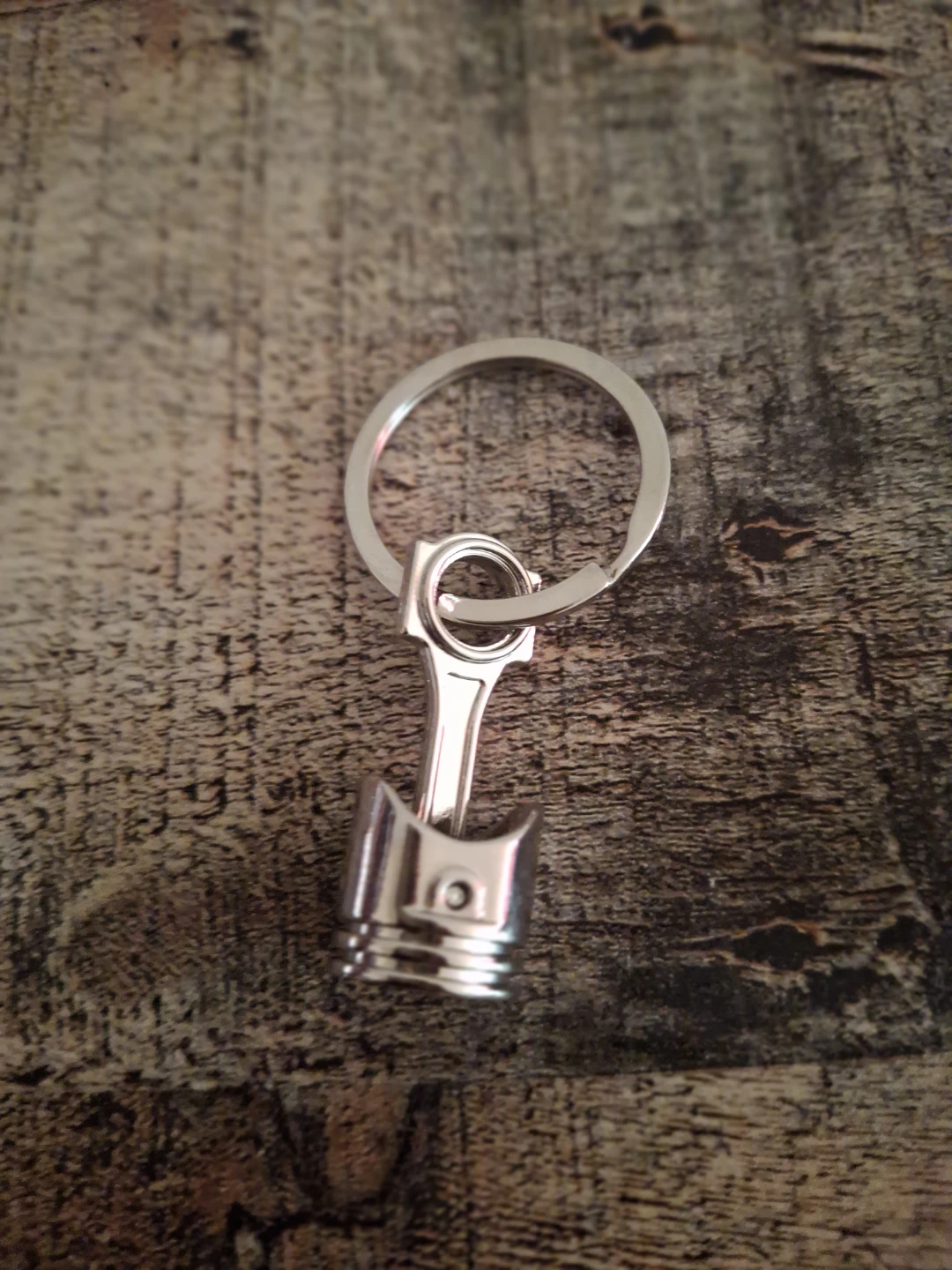 Set of 5 Automotive Themed Keychains - photo 5