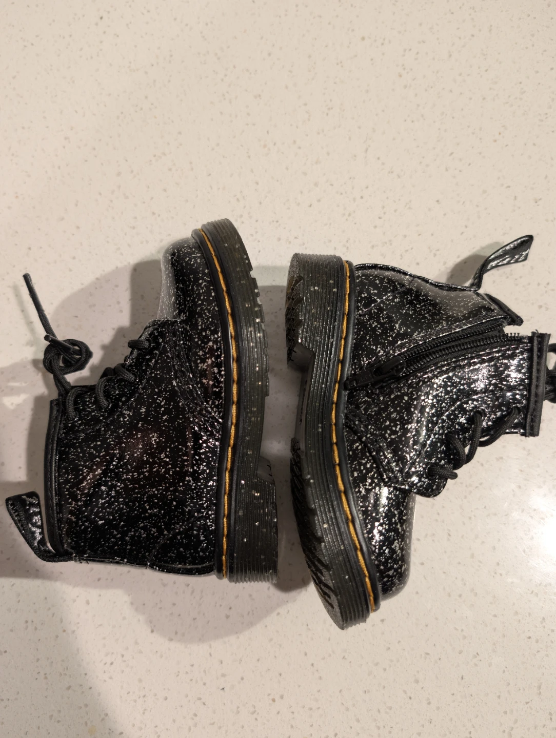 Dr. Martens Kids Glitter Boots US 6 ⚽ - photo 2