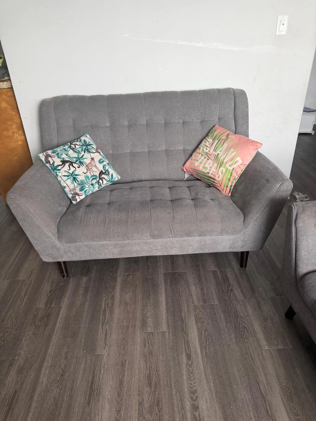 Grey Tufted Sofa Set with Ottoman - photo 4