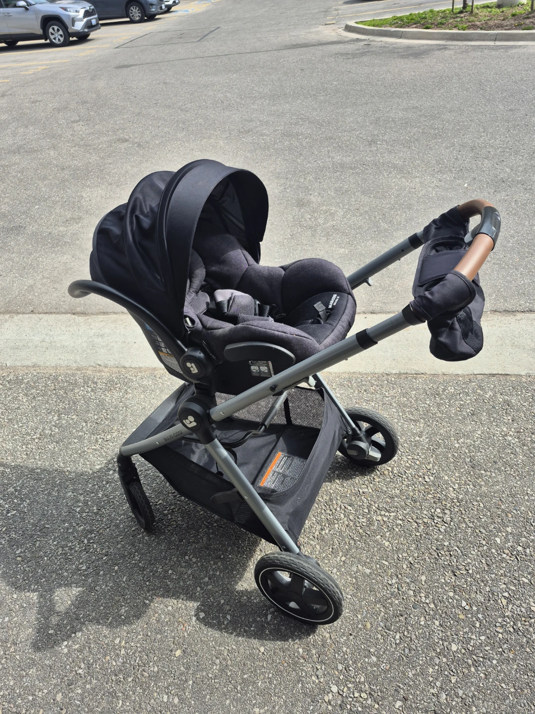 Maxi-Cosi Stroller with Car Seat - photo 5