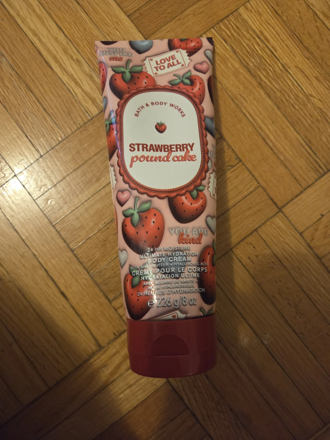 Bath & Body Works Strawberry Pound Cake Body Cream 226g