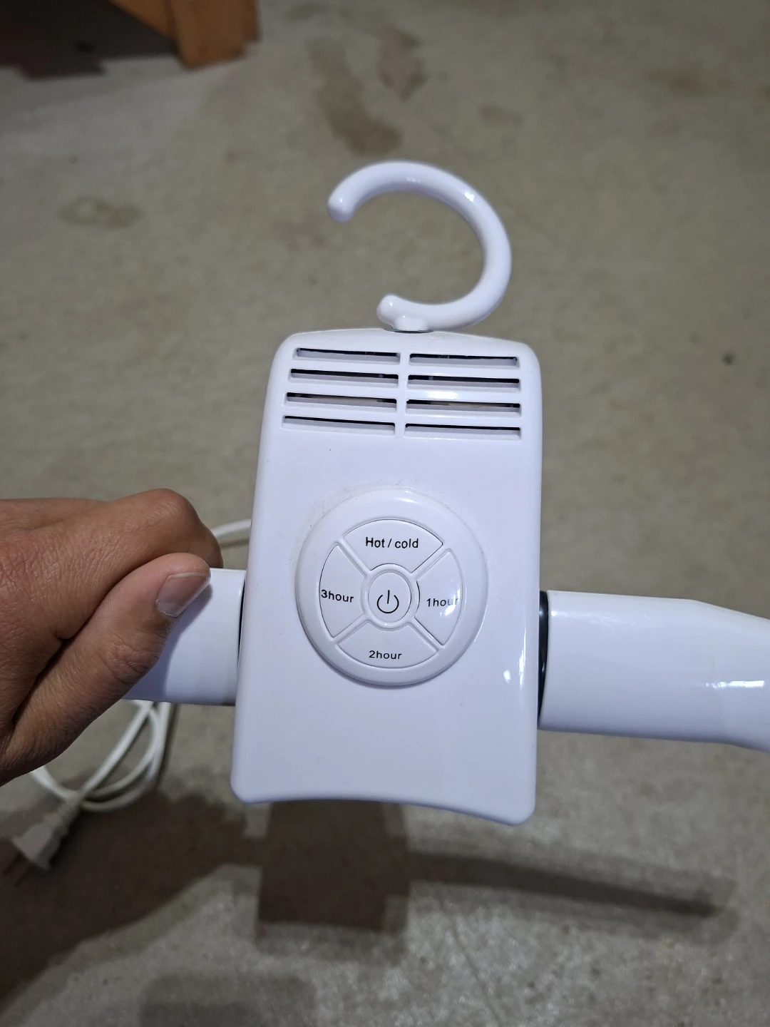 Portable Electric Clothes Dryer Hanger - photo 4
