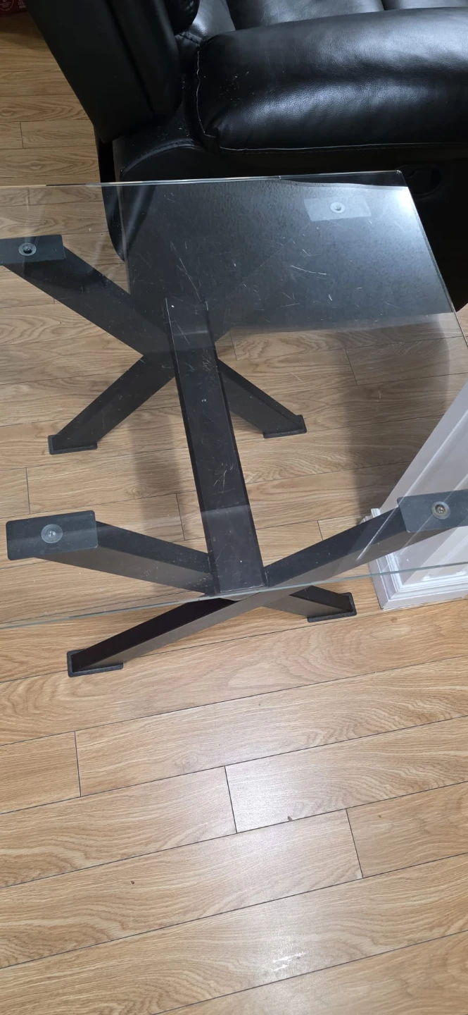 Glass coffee table with black metal base - photo 3