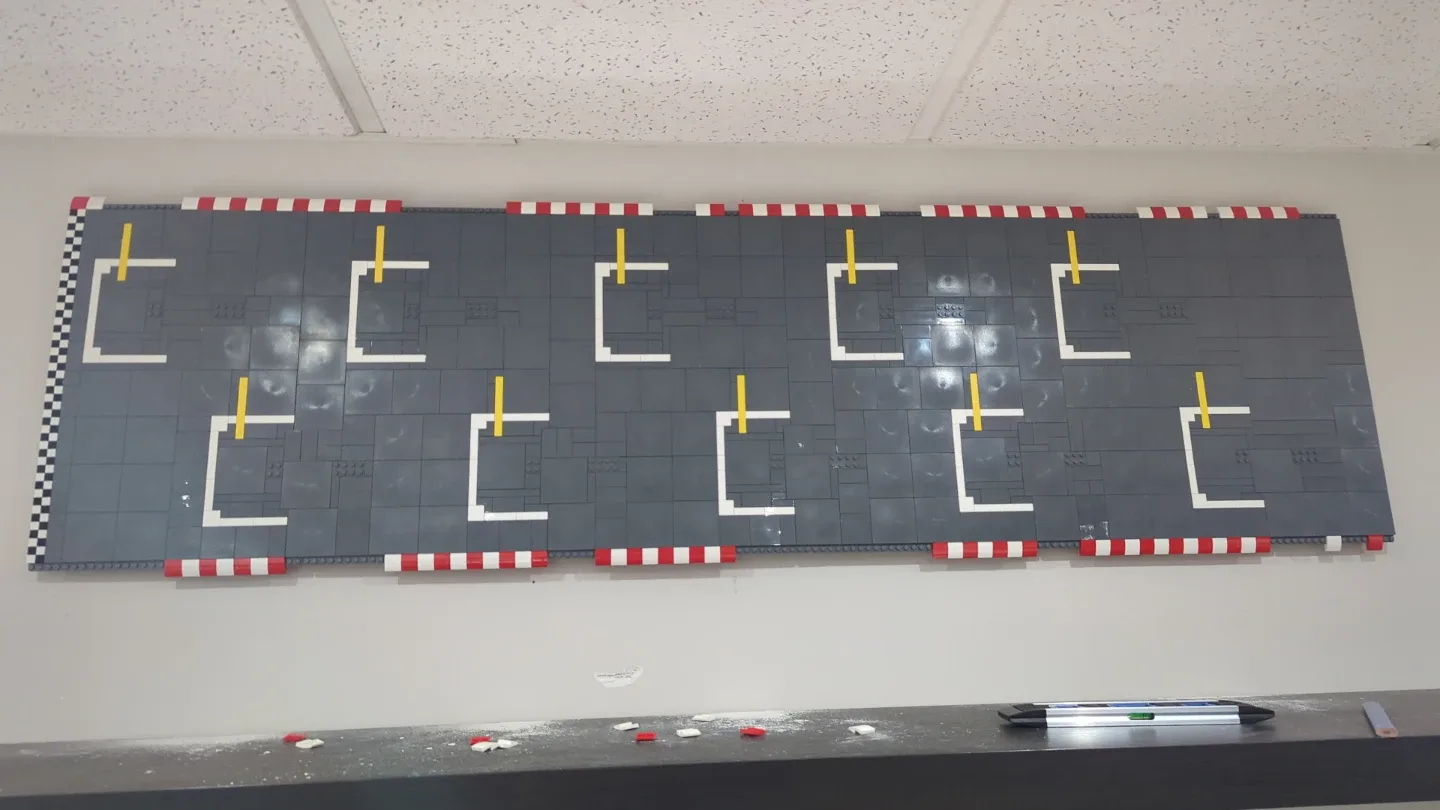 LEGO F1 Car Track Custom Display - photo 2