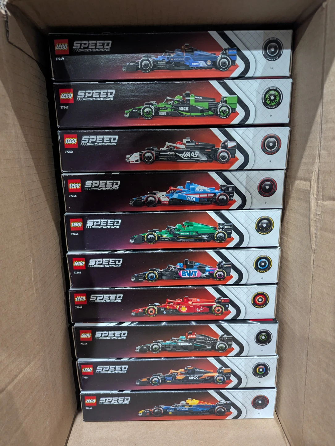 LEGO F1 Car Track Custom Display - photo 5
