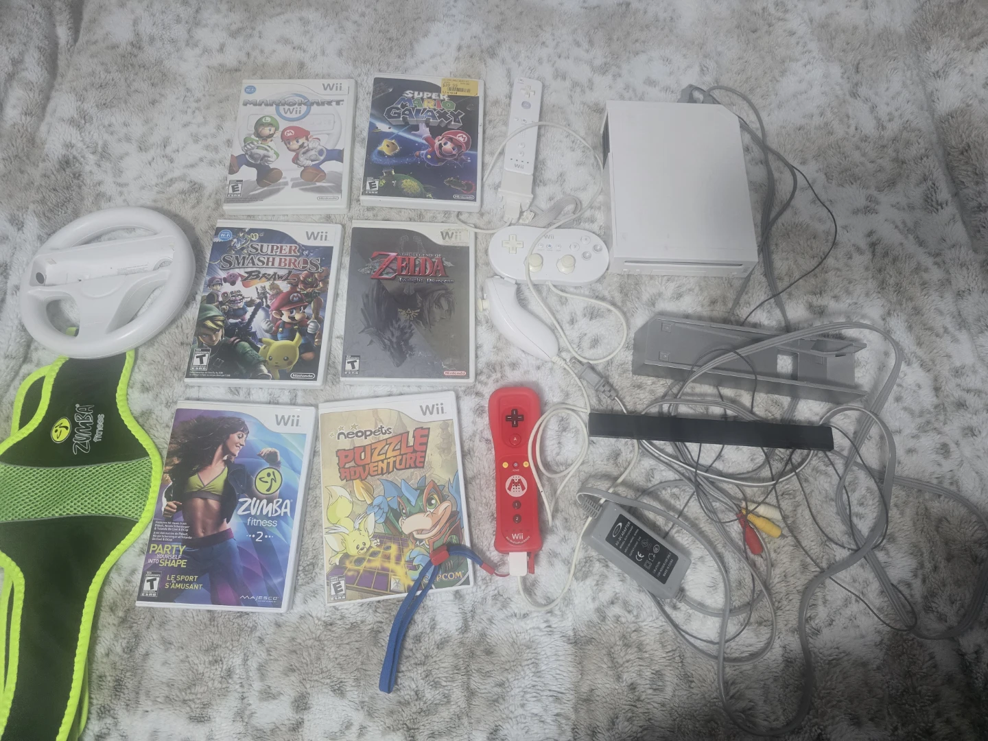 Nintendo Wii Console Bundle with Games and Accessories