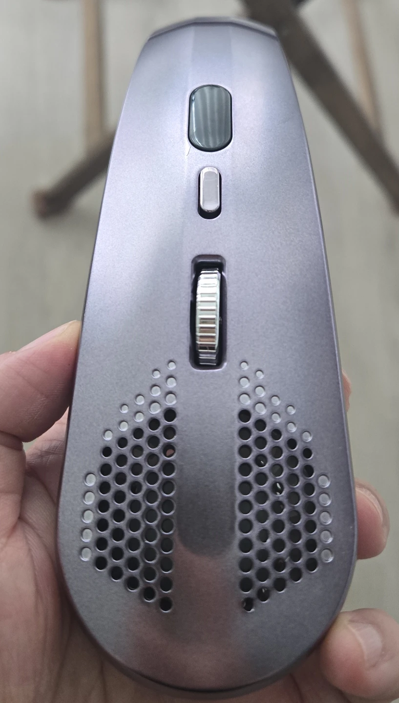 Wearable Neck Fan with USB Charging Cable - photo 2
