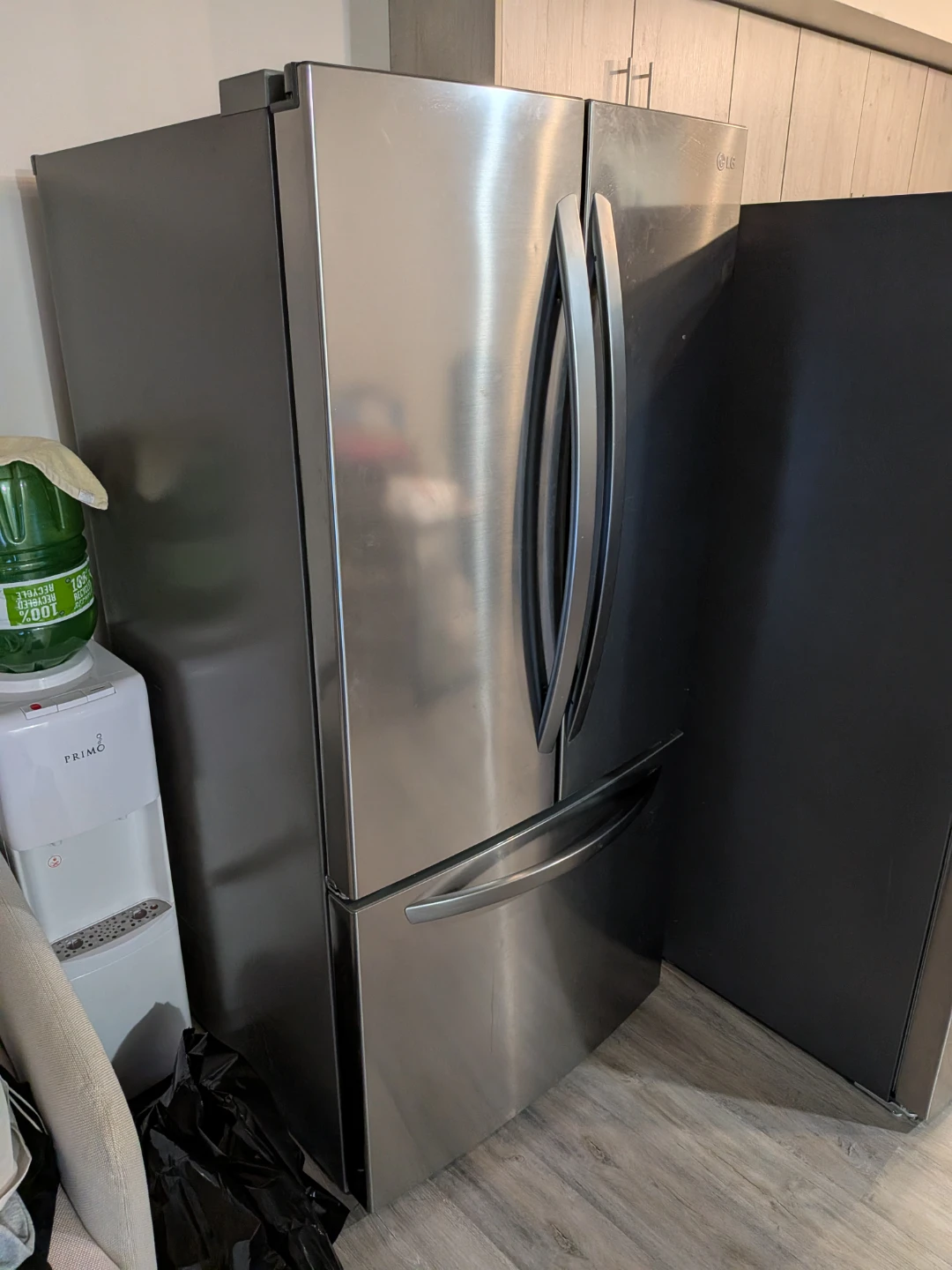 LG French Door Refrigerator LRFNS2503V - photo 2