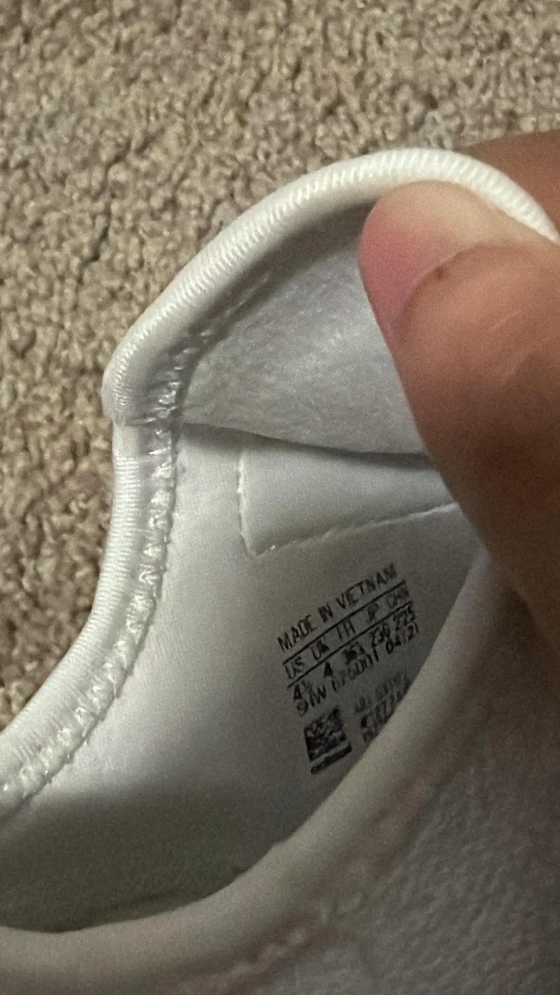 Adidas shoes - photo 2