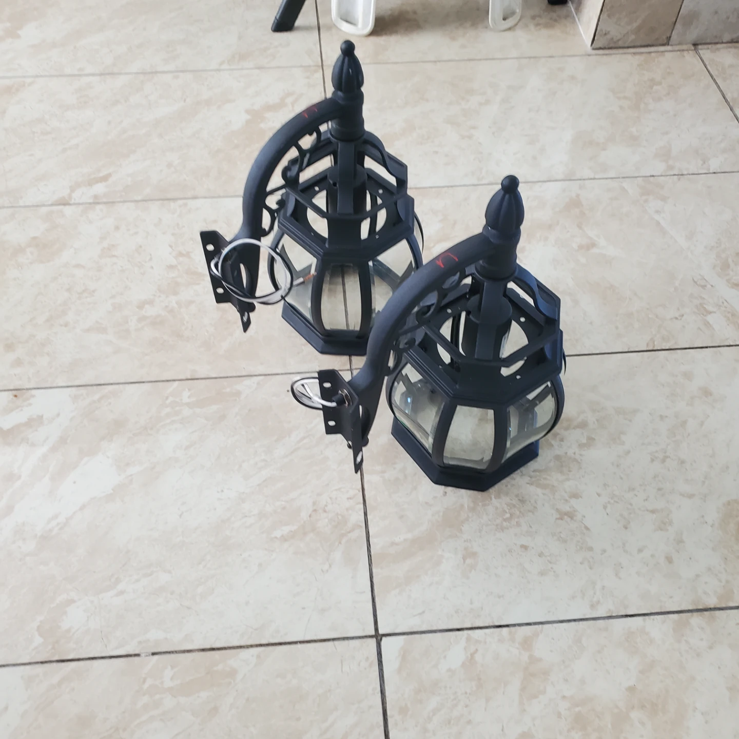 Pair of black outdoor wall lanterns - photo 2