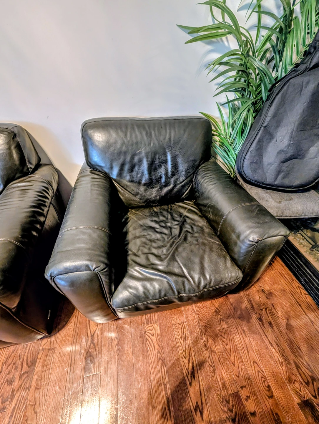 Black Leather Sofa and Armchair Set - photo 4
