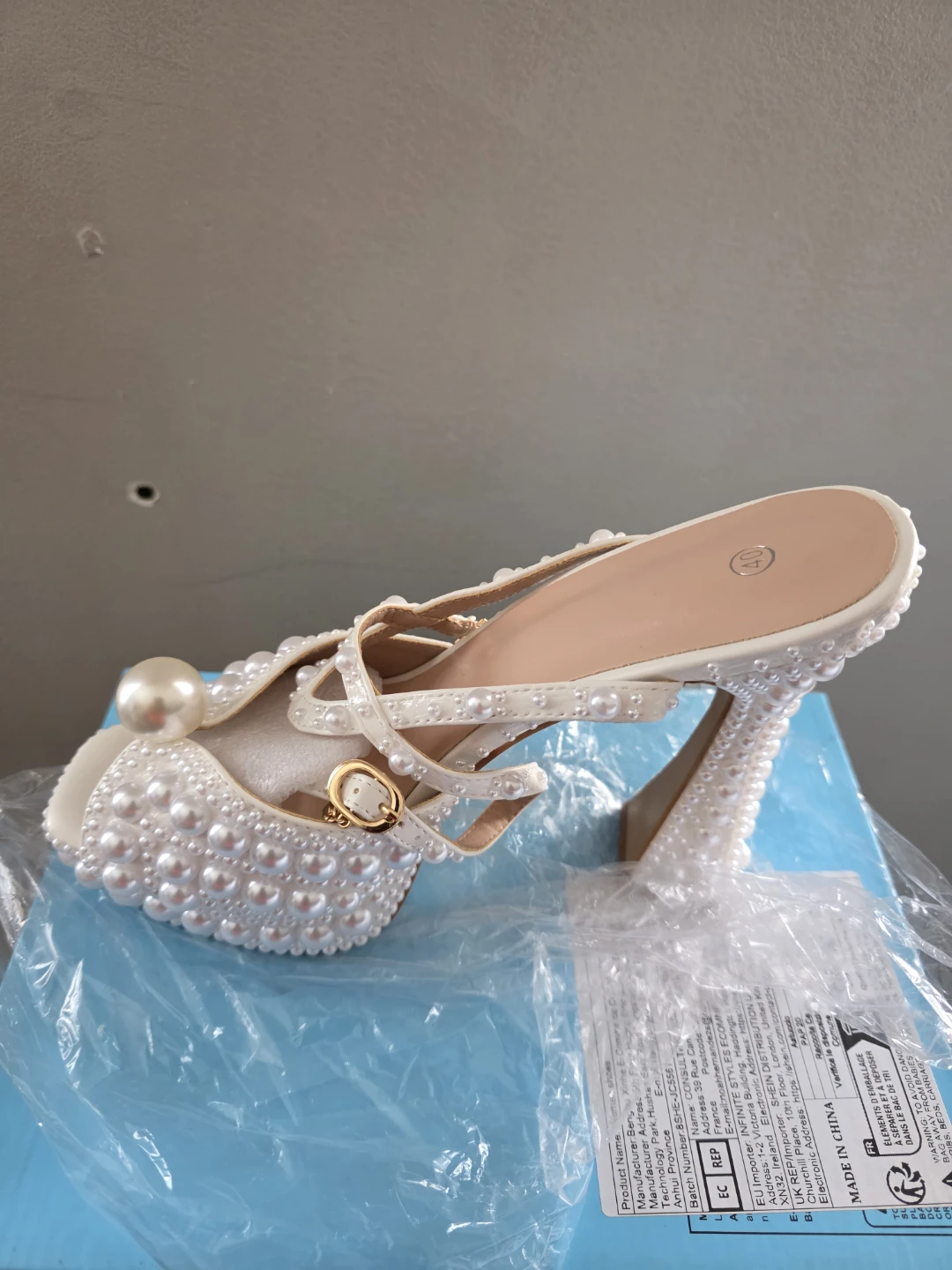 White Pearl Embellished Heels - Size 40 - photo 3