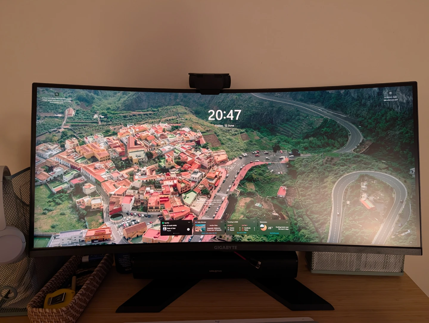 GIGABYTE 34 inch curved gaming monitor 3440x1440 VA 1ms - photo 2
