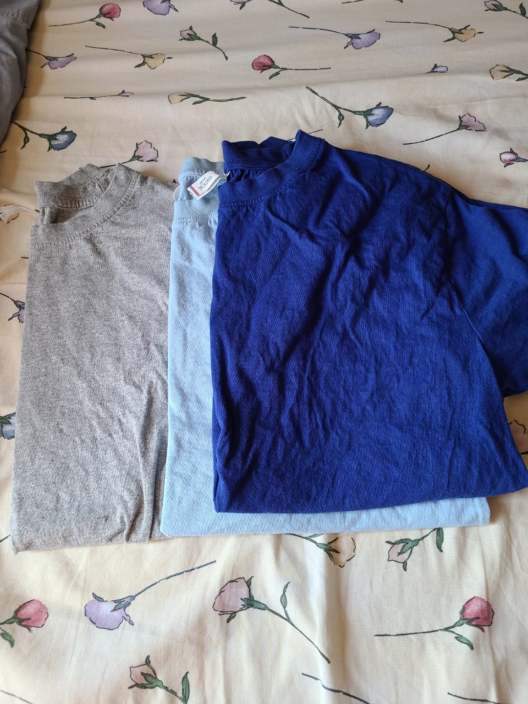 NWOT Boys Tees M