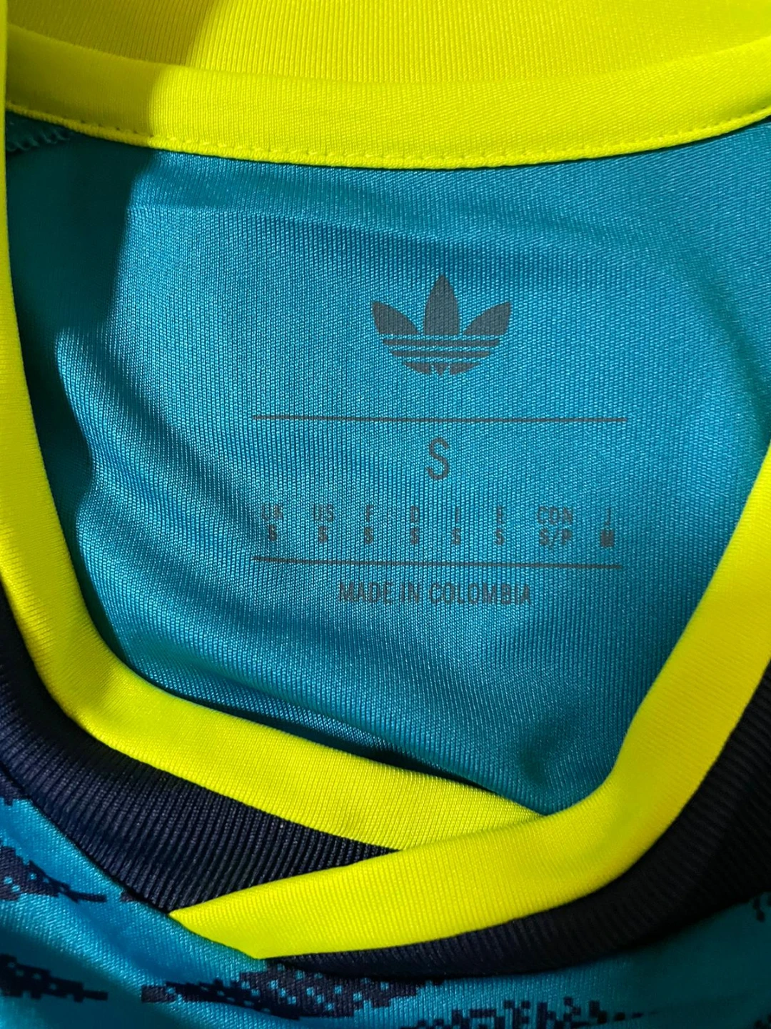 Adidas Colombia Soccer Jersey Size S - photo 3