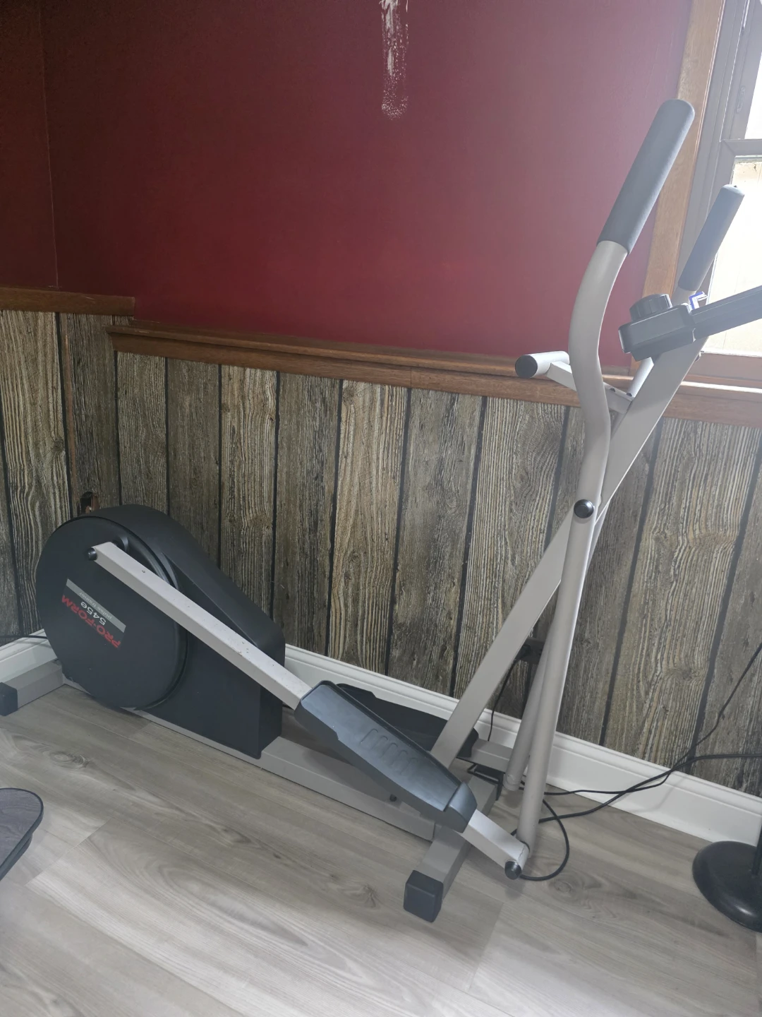 PROFORM 545e Elliptical Trainer