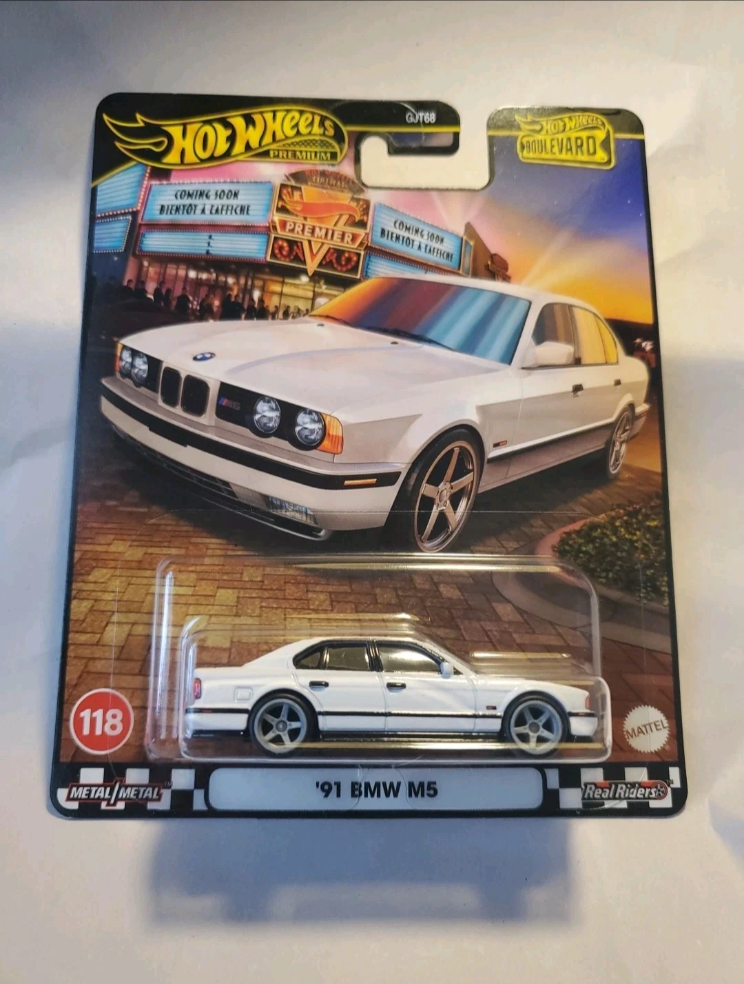 Hot Wheels Premium Boulevard '91 BMW M5