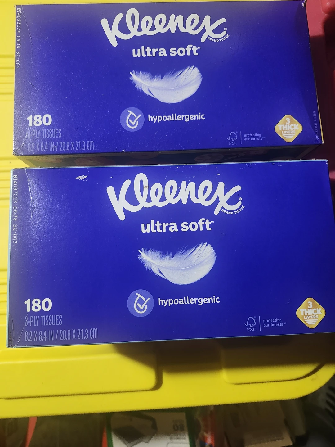 Kleenex Ultra Soft 3-Ply Tissues (180 Tissues per box)