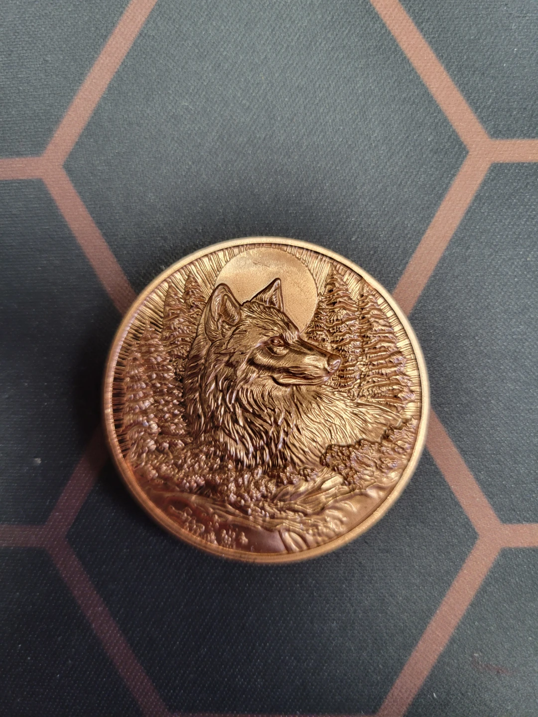Wolf Howling at Moon 1oz 999 Copper Collectible