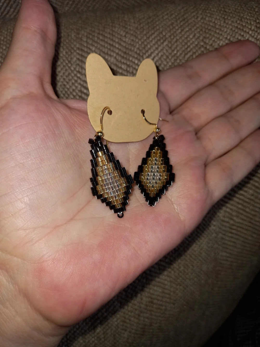 Meet these classic tri-color geometric rhombus earrings! 📐✨ - photo 3
