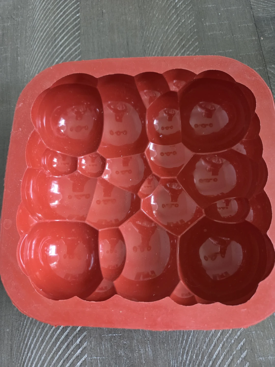Red Silicone Bubble Cake Mold - photo 2
