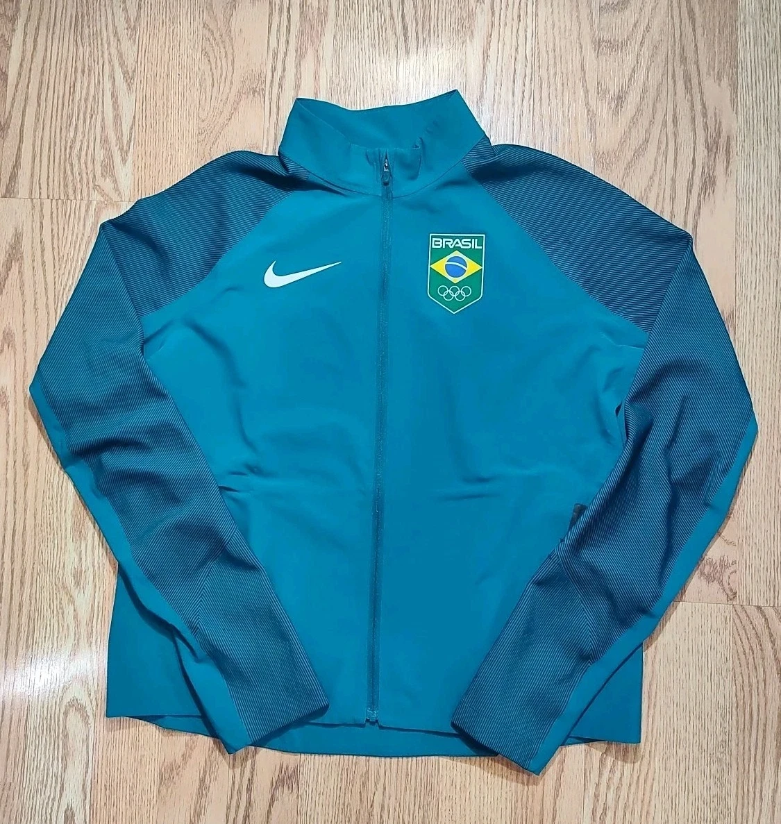 new Women's Brazil Nike Jacket FIFA. Size small 2 left