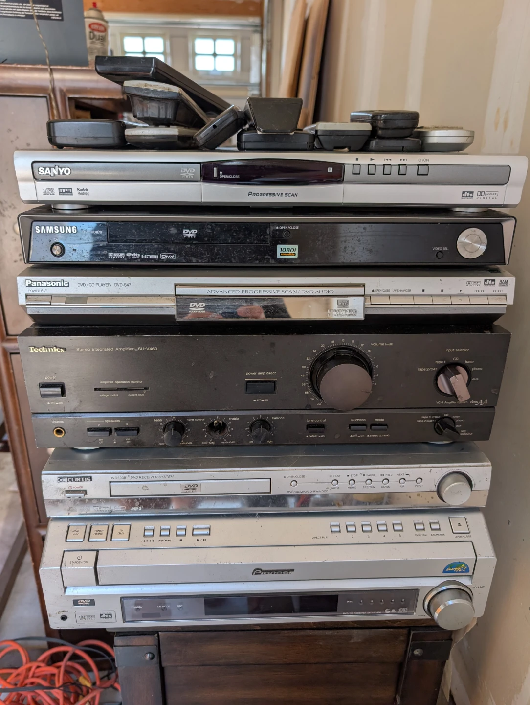 Bundle of Electronics with remotes