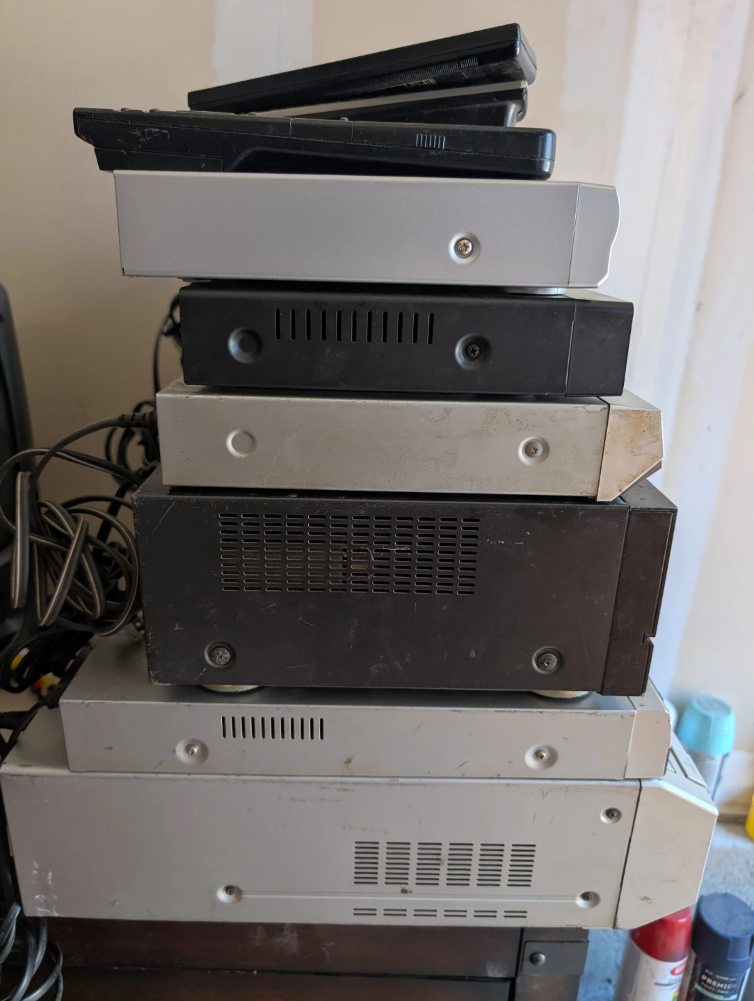 Bundle of Electronics with remotes - photo 2