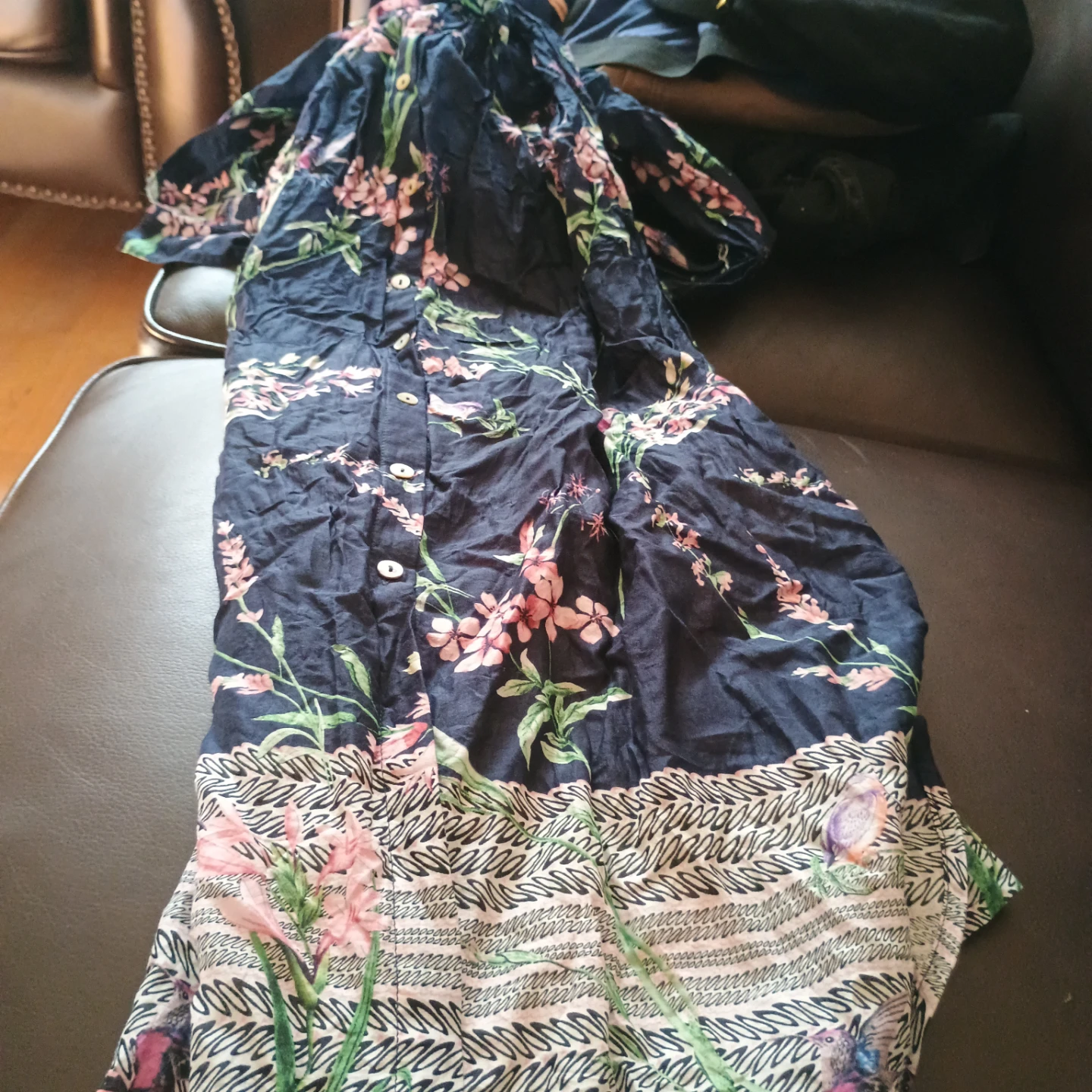 LC Waikiki Classic Floral Button-Up Shirt Size 36 - photo 5