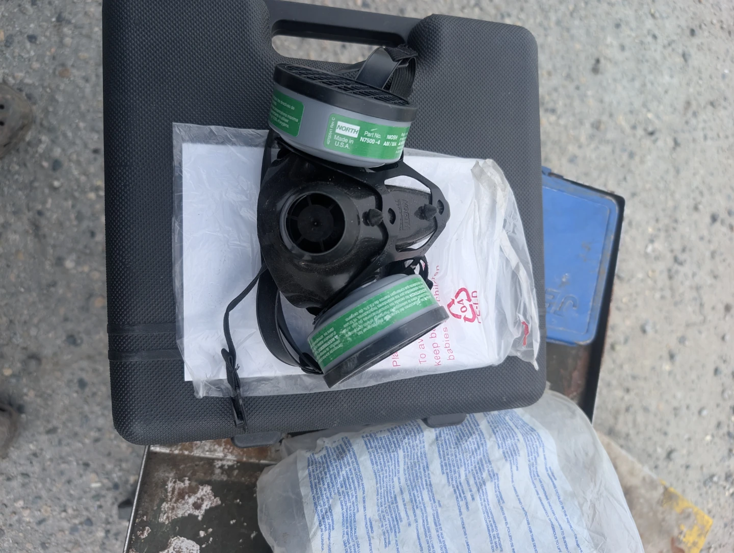 North Respirator Mask with Filters - photo 2
