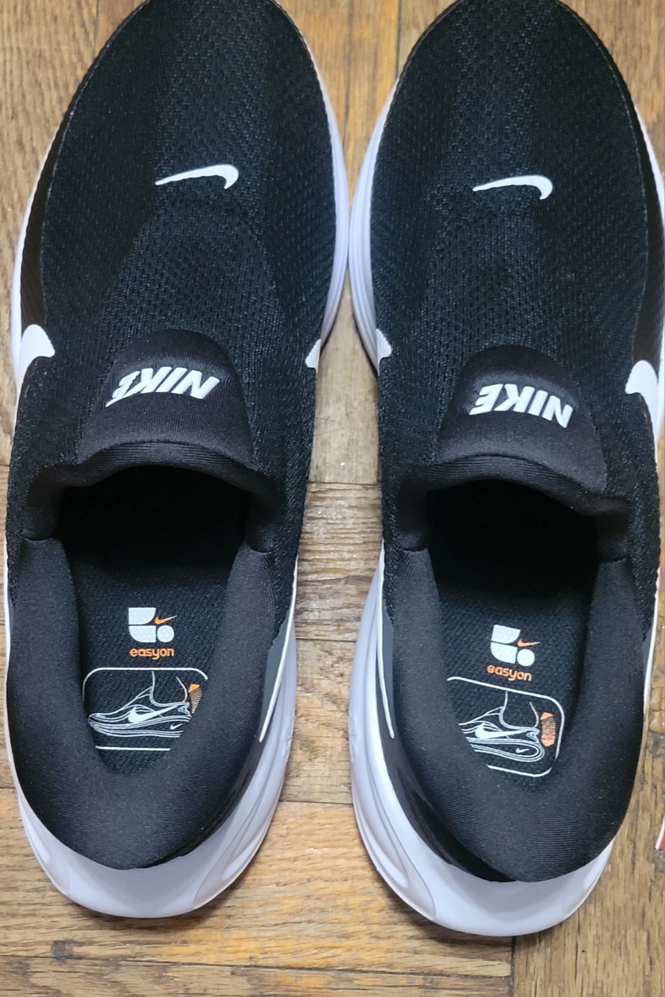 Nike revolution Black/White Slip-On Shoes US 11 - photo 5