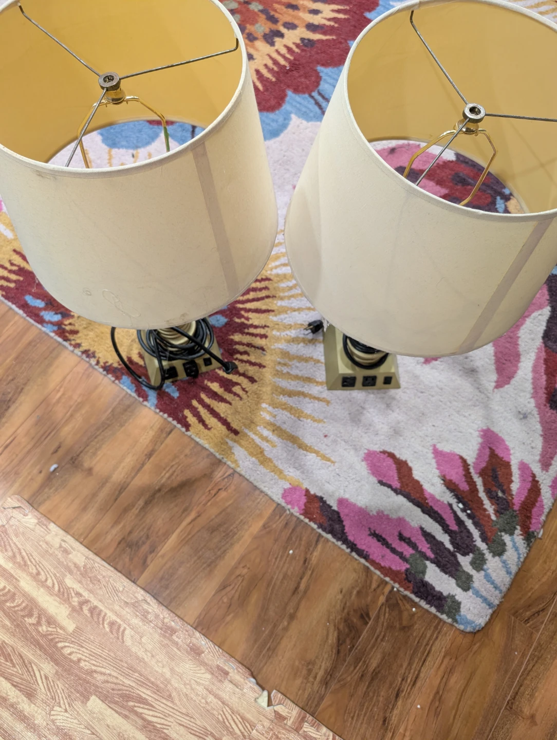 Set of 2 Table Lamps with Built-in Outlets - photo 3